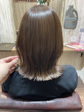 ルアナ 浦和店(Luana) 切りっぱなしボブ×モノトーングレージュ