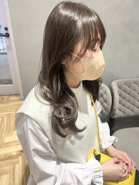 ジルバイジアン(JILL by GIEN) うる艶beige / 顔周りcut ♪ @タナカ