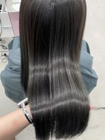 エヌアイ オモテサンドウ(ni omotesando)&nbsp;うる艶オリーブグレージュ/透けるケアカラー/韓国ヘア　上野