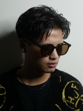 イーラ(era) 大人男髪ハーフバック