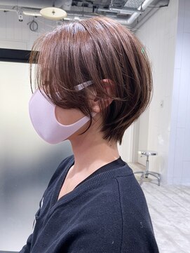 シオン(shion) 美髪ショートボブおくれ毛ホワイトグレージュ_ba434062