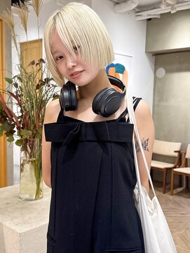 ローレン(LOREN) 黒髪/ボブルフ/ネビージュ/小顔/ワンレン/栄/髪質改善/前髪