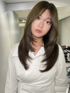 トイ(TOI) 韓国ロングハイレイヤー/透明感オリーブベージュ