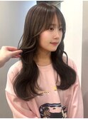 オリーブベージュ 韓国ヘア 顔周りカット 透明感カラー 20代