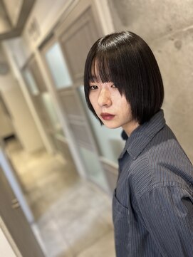 ナチュラルな丸みストレートボブ