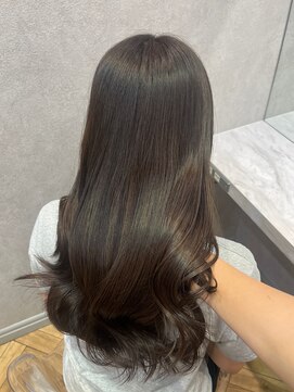 ロンド フィーユ(Lond fille) オリーブグレー髪質改善/黒髪/小顔/くすみベージュ/銀座 ■