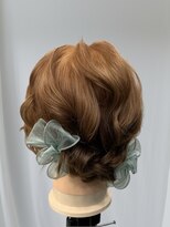 アヴソリューク(Absoluk)&nbsp;ゆるふわシニヨン