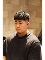 キングスマントーキョー カットクラブ 中野(KINGSMAN TOKYO CUTCLUB)&nbsp;ニュアンスパーマ/ツイストスパイラル/フェード[中野/MEN'S]