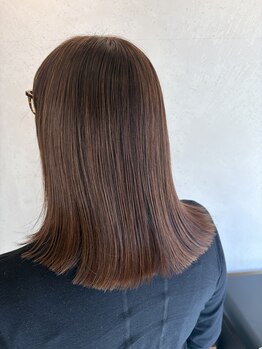 Lento【11月10日 OPEN（予定）】の写真/白髪ぼかしで白髪もおしゃれにカバー。悩みを解決へ導く初めてのグレイカラー提案◎