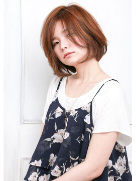 モカ ヘアーデザイン(moca HAIR DESIGN) カラーのハイライトを入れた前下がりボブ
