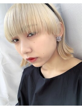 テトヘアー(teto hair) tetohair 渡辺 マッシュ ウルフ ベージュ ブリーチ ハイトーン