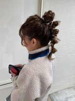 チロルヘアー(Cirol hair)&nbsp;リボンでルーズに結ったお呼ばれスタイル