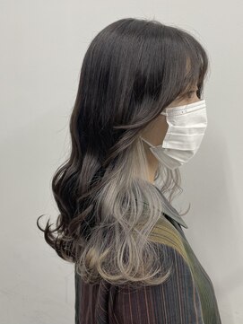 アライブ キチジョウジ(ALIVE Kichijoji) 韓国風インナーカラー/イヤリングカラー×ホワイトグレージュ