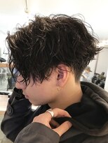 バイフィフス 原宿/表参道(by fifth)&nbsp;波巻きツイストスパイラルパーマツーブロック刈り上げ