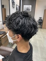 ルシード スタイル リコット(Lucido Style Ricotto)&nbsp;ショートマッシュツイストスパイラルパーマ刈り上げメンズカット