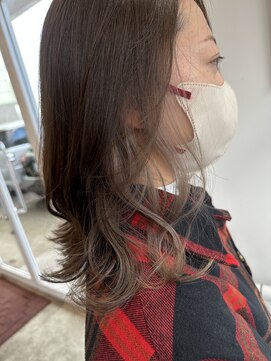 エモ(emo) ミディアムインナーグレー