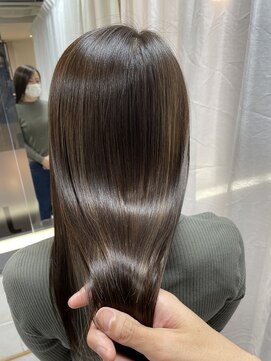 ユーリ(juli) 美髪酸性ストレート