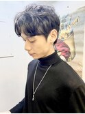韓国風センターパート　メンズパーマスタイル