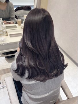 フランチェスカドット(francesca.) 艶感カラー×レイヤーカット/前出