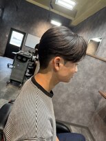 スウェルホワイト(SWELL WHITE)&nbsp;曲がる縮毛矯正で作る毛流れセンターパート　福岡香椎メンズヘア