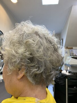 アルファー グレイ×パーマ