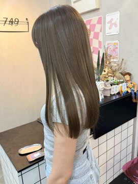 ナジック(749) 髪質改善トリートメント×オリーブグレージュ