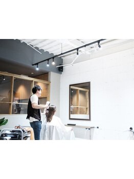 最初から最後まで1人が担当のマンツーマン!!プライベートサロンであなたの理想を叶えて♪