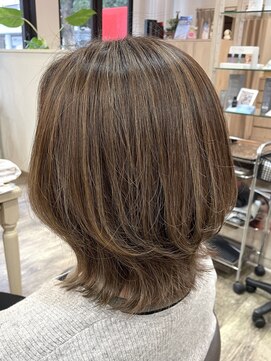 アルターリール(aL ter Rire) 暗めカラー/デザインカラー/フェイスフレーミング/中村郁未