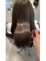 シキ 戸塚(Shiki.)&nbsp;黒髪/クラゲヘアー/オリーブグレー/小顔/ココアベージュ/戸塚