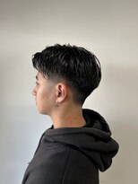 イッヒ 茅ヶ崎(IHHI) men'sツーブロセンターパートフェード