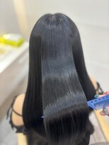 ラビス クローバー(Lovis clover)&nbsp;Miki 髪質改善　ツヤ髪スタイル