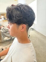 ヌークバイラヴェスト 四日市(neuk by lovest)&nbsp;【neuk服部】リバースセンターパートニュアンスパーマ