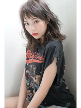 トッカ バイ クローネ 浦和(tocca by KRONE) 外国人風☆グレージュカラー