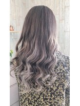 ヘアーデザインフアリ(Hair design fuari) グラデーションカラー×シルバー