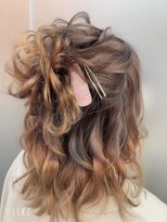 トゥエンティ ファイブ(TWENTY FIVE)&nbsp;ハーフアップ /網島