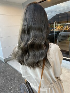 ナンバー(number+) 20代30代40代オリーブカラー透明感ナチュラル