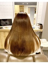 カミケンガレリア(kamiken. galleria)&nbsp;ナチュラル大人ロング美髪ストレート【カミケンガレリア】