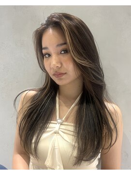 ヨロ 小岩(YOLO) フェイスレイヤーミルクティーハイライトケアブリーチ