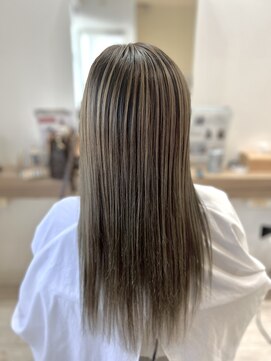 ヘアー クリエイティブ ハイ スタンダード(hair creative High-Standard) シャドールーツ