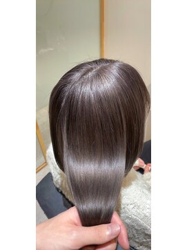 ジーナ 流山おおたかの森(Zina) グレージュ艶カラー