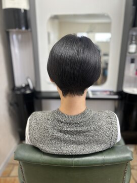 サロンド ボーテ(SALON DE BEAUTE') スマートなショートヘア