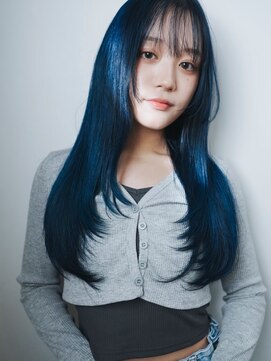 ジゼル(gisele) レイヤーカットネイビーブルー