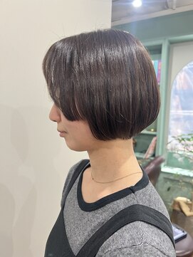 ウィーク 梅田(UiiC) ステップカット×ミントベージュカラー uiic umeda 中沢恵理