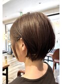 襟足がスッキリな耳かけショート