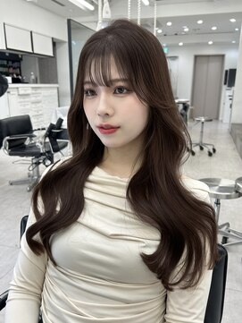 アマトウキョウスマートサロン(AMA TOKYO×Smart Salon) くびれ巻き  レイヤーカット  チョコブラウン