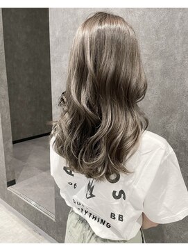 アミ(Ammi) ◆ダブルカラー/レイヤー/イルミナカラー/髪質改善/縮毛矯正