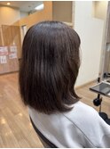 自然な抜け感の大人オリーブカラー