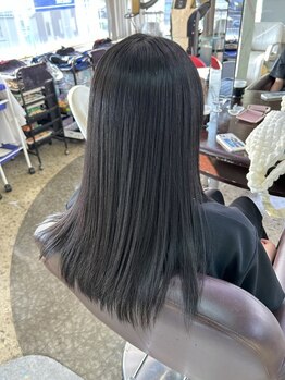 まるで地毛のような柔らかい自然なストレート！周りと差がつく、艶と透明感ある仕上がりに♪