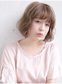 柔らかベージュ ボブ