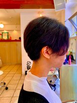 クリーム フォー ヘアー(CREAM For Hair) おしゃれ女性の２ブロックショート